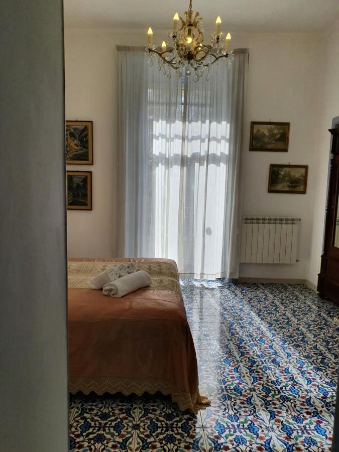 D'Angleterre Guest House Salerno Bagian luar foto