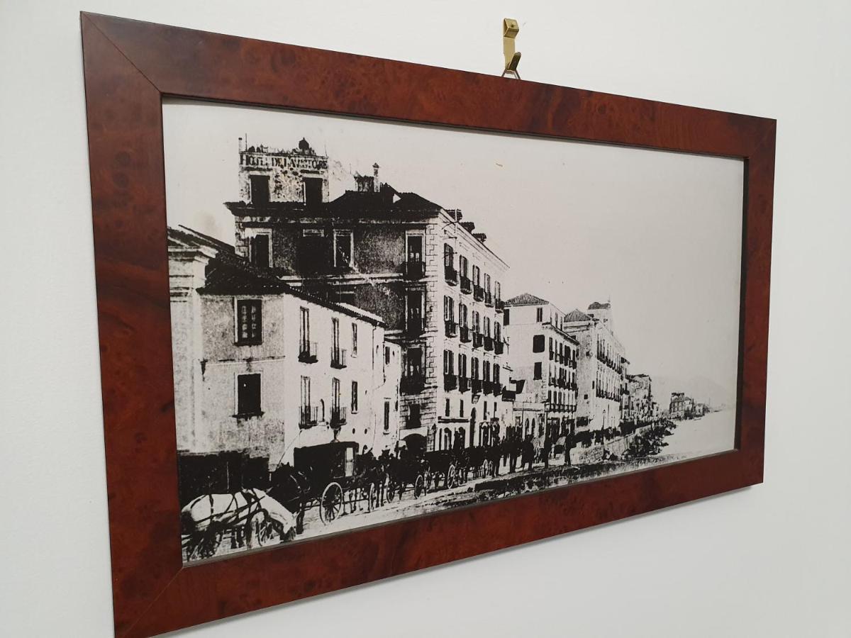 D'Angleterre Guest House Salerno Bagian luar foto