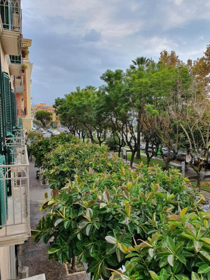 D'Angleterre Guest House Salerno Bagian luar foto