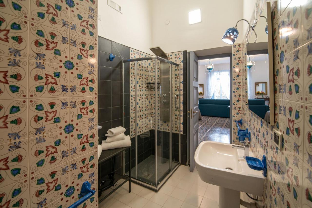 D'Angleterre Guest House Salerno Bagian luar foto