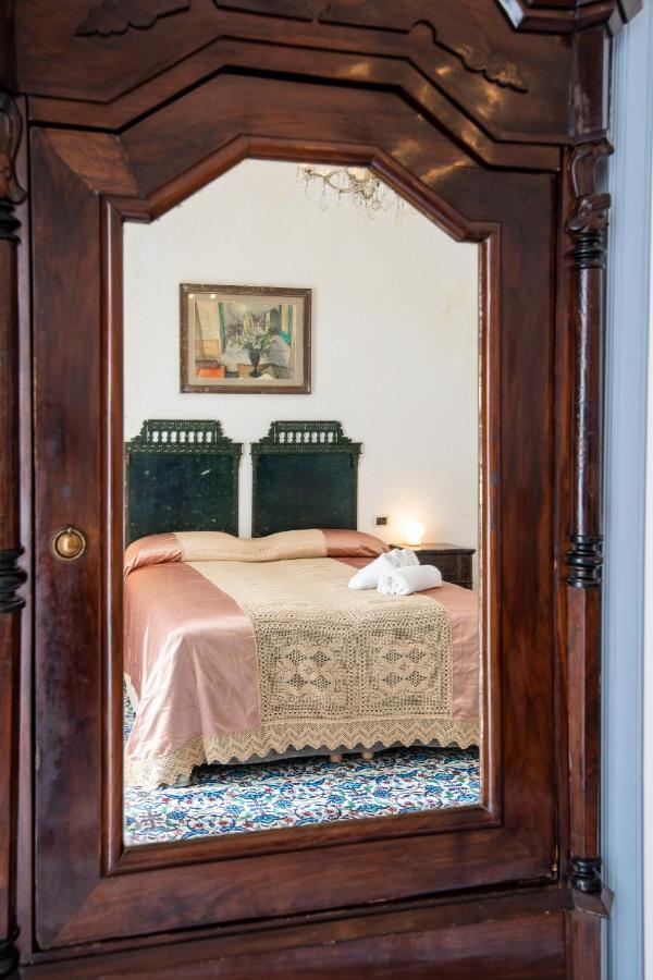 D'Angleterre Guest House Salerno Bagian luar foto