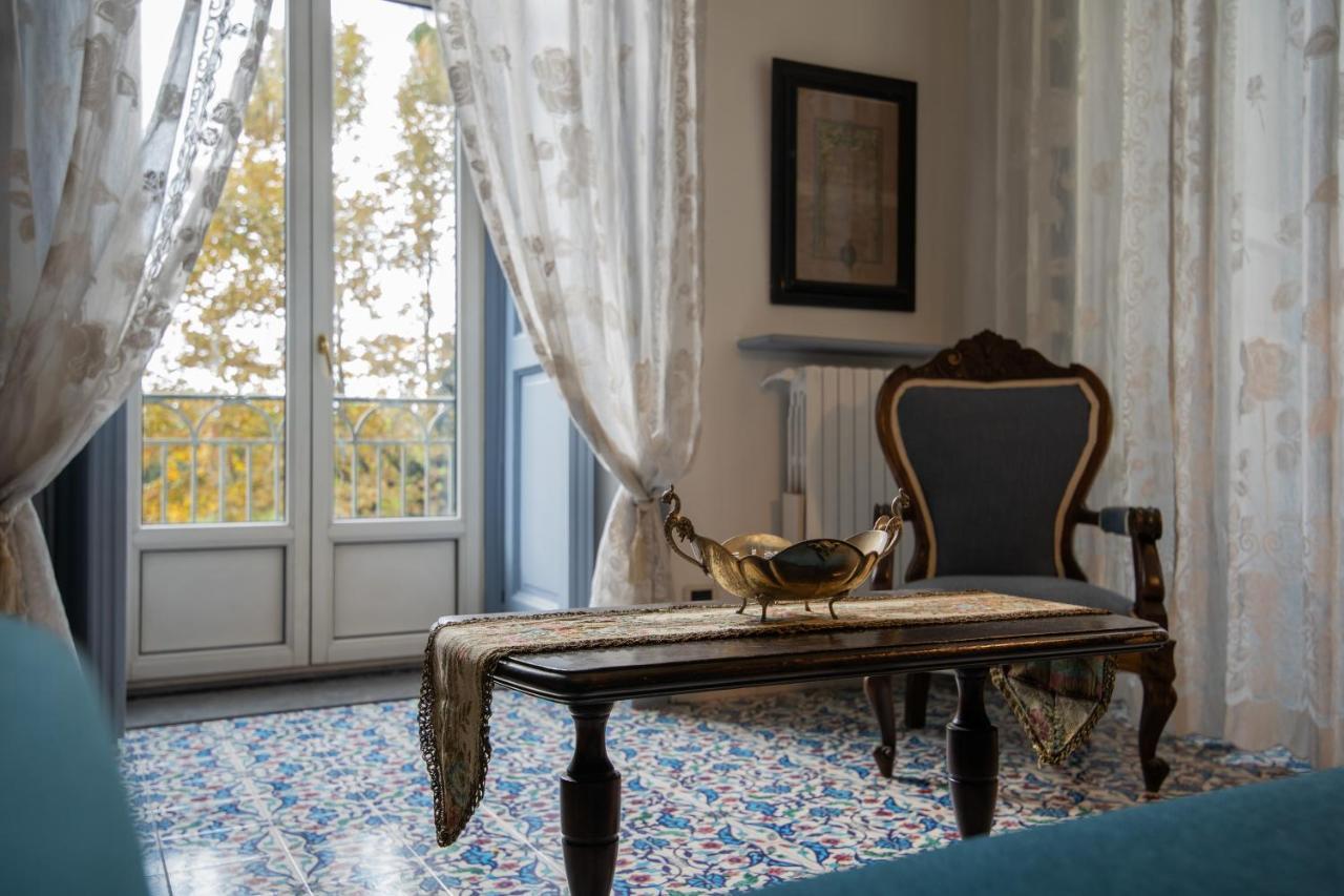 D'Angleterre Guest House Salerno Bagian luar foto