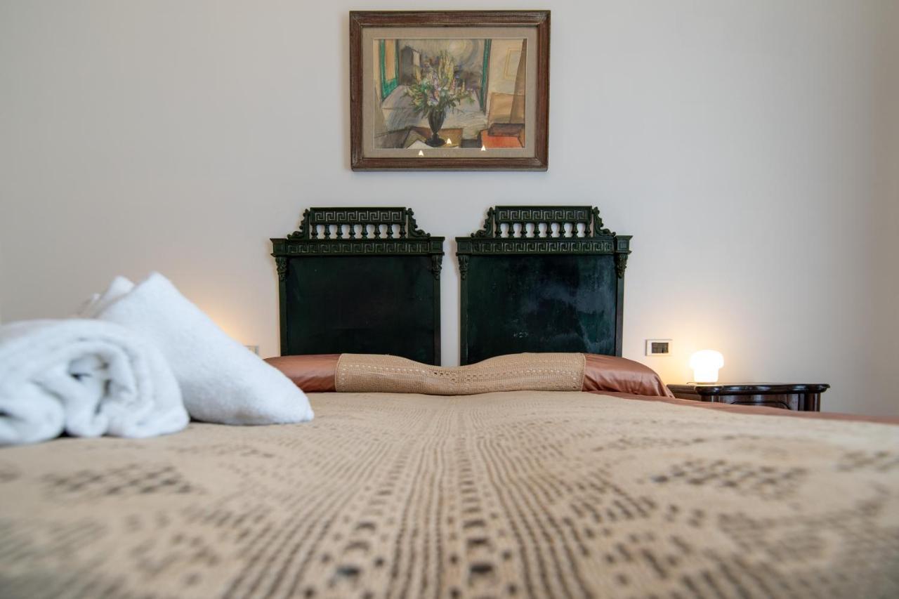D'Angleterre Guest House Salerno Bagian luar foto